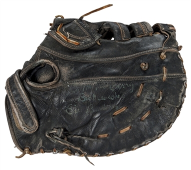 Historic 1986 World Series Game 6 Used and Signed Bill Buckner  First Basemens Glove From The 1986 World Series Game 6- Used for Famous Error on Mookie Wilson Ball (PSA/DNA)